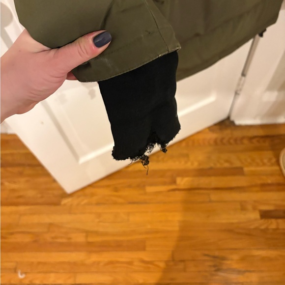 Canada Goose Military Green Puffer Jacket - Picture 4 of 7
